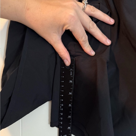 New Balance Women's Black Athletic Shorts, Size 2X - Picture 7 of 7